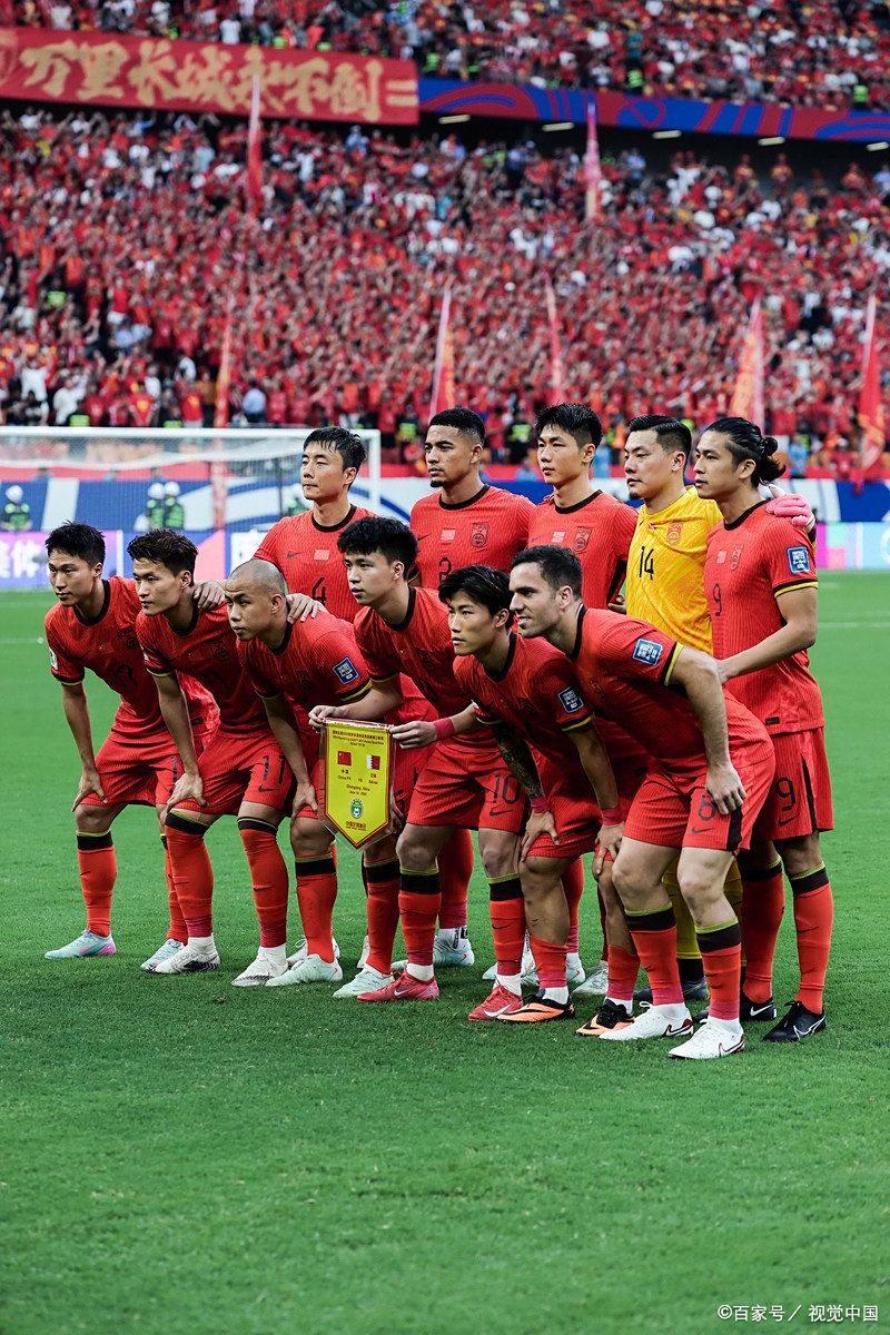 半岛体育官网登录-今晨突围战来临，武汉三镇围绕NBA季后赛迎来里程碑，球迷炸锅，高层口径保持一致