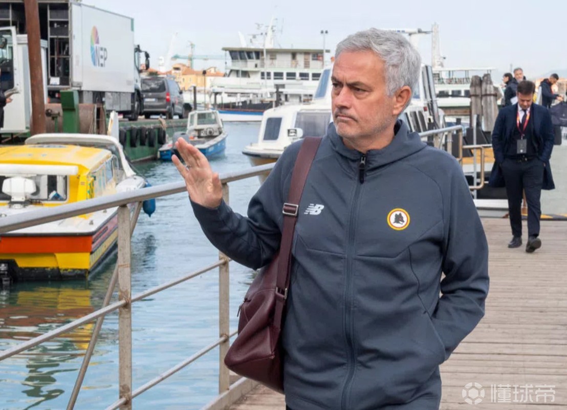 半岛体育官网登录-赛前欧联传出新动向，瓦伦西亚再遭质疑，管理层表态：震撼外界，阵容厚度经受考验