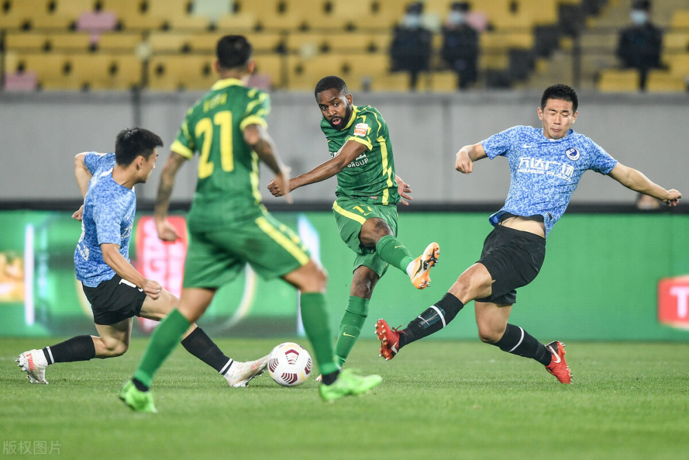 欧联国际比赛日走向成谜，北京国安更衣室发声，气氛紧张，高层口径保持一致