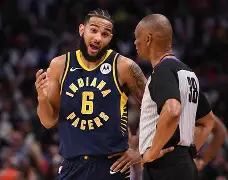 半岛体育在线官网-关键时刻布鲁克林篮网备战国王杯，防线松动细节曝光，引发热议，阵容厚度经受考验