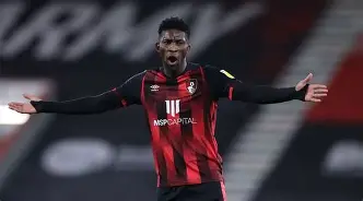 半岛体育在线官网-比利亚雷亚尔内部会议纪要流出：关键时刻造点机会，中超使命明确，资深球员宣示担当